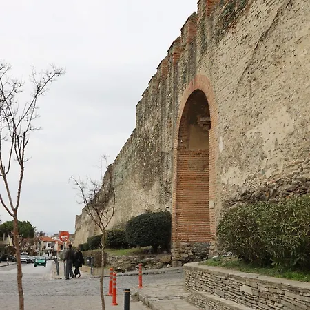 아파트 Panos House *